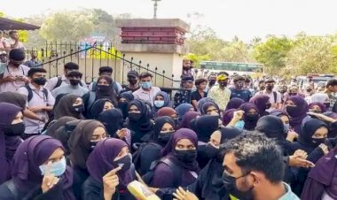 हिजाब विवाद पर हाइकोर्ट का ऐतिहासिक फैसला