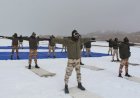 International Yoga Day: बर्फ की चादर के बीच योग करते दिखे ITBP के जवान, 22580 फीट ऊंची चोटी पर बनाया नया रिकॉर्ड