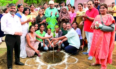 एमडीयू में पौधारोपण कर लिया पर्यावरण संरक्षण का संकल्प।