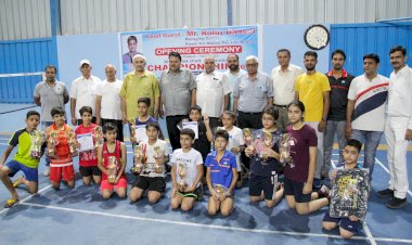 रितेश व जोगेंद्र की जोड़ी ने जीता 35+ का खिताब, अंडर-13 की विजेता बनी खुशी, ।