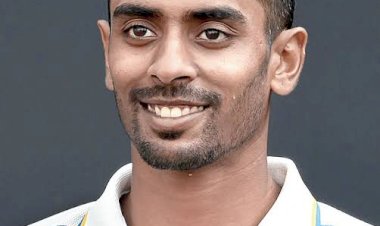 अभिमन्यु ईश्वरन कौन हैं