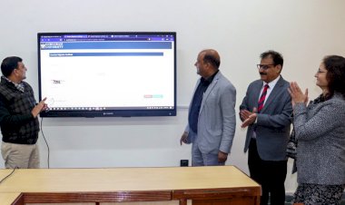 जीयू के विद्यार्थी घर बैठे ऑनलाइन ले सकेंगे माइग्रेशन सर्टिफिकेट, कुलपति ने किया ई-माइग्रेशन पोर्टल लांच।