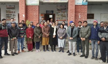 प्रधानमंत्री की माता के निधन पर जताया शोक।