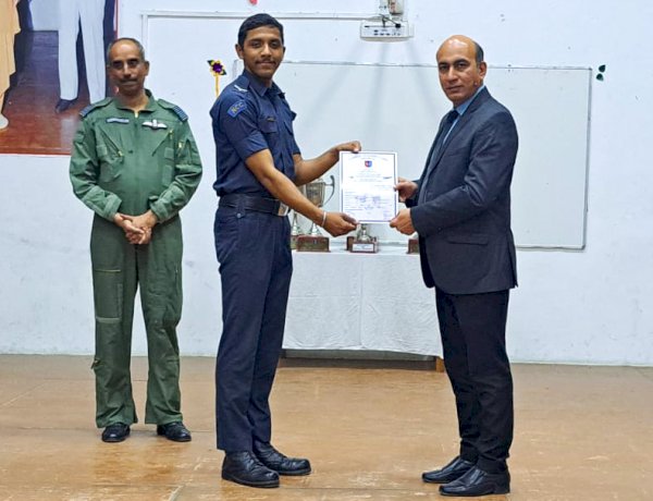 एनसीसी एयर स्क्वाड्रन वार्षिक प्रशिक्षण शिविर में जीजेयू के कैडेट का बेहतरीन प्रदर्शन।