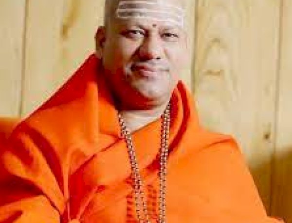 स्वामी कैलाशानंद समेत कई संतों को जहर देकर हत्या की साजिश, एक आरोपी गिरफ्तार