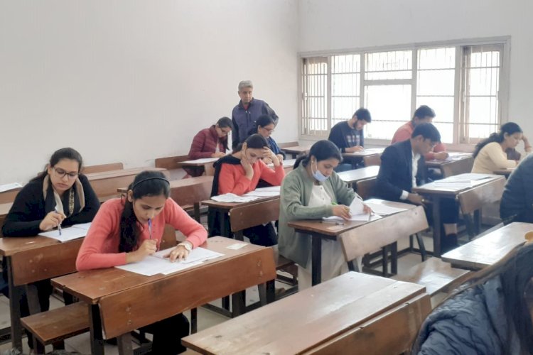 पत्रकारिता एवं जनसंचार, फोरेंसिक साइंस व हिंदी सहित विभिन्न विषयों की पीएचडी व यूआरएस प्रवेश परीक्षा आयोजित