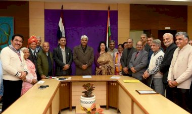 एमडीयू के तीन शिक्षक व चार गैर शिक्षक कर्मी सेवानिवृत्त।के तीन शिक्षक व चार गैर शिक्षक कर्मी सेवानिवृत्त।