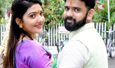 IAS Srushti ने पति के साथ कहा Happy New Year 2023, शेयर किया ये मैसेज