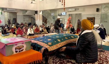 वाह वाह गोबिंद सिंह- गाकर किया संगत को निहाल, गुरुद्वारा सोमा शाह में कीर्तन दरबार आयोजित।