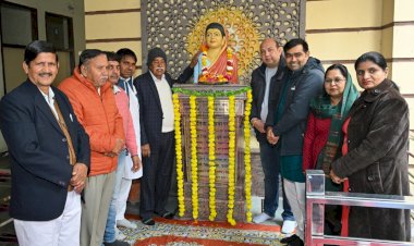 सैनी कन्या स्कूल में भूमि पूजन किया।