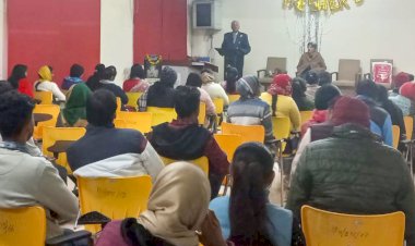 हिंदी को राष्ट्रभाषा के साथ राजकीय कामकाज की भाषा के तौर पर भी अपनाए जाने की जरूरतः डॉ. नरेश मिश्र