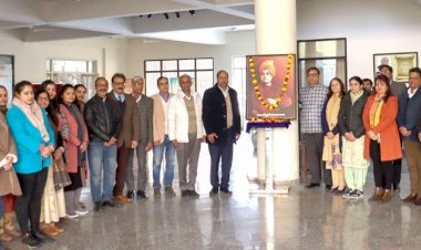 जीयू में मनाई गई स्वामी विवेकानंद जयंती।