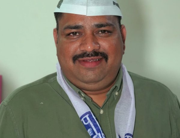 जन आंदोलन से विकास, और अपने अच्छे व्यवहार  से युवा भी बना सकते है राजनीति मैं भविष्य...पीयूष शर्मा