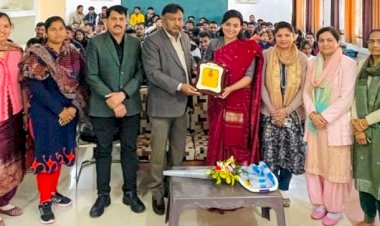 तनाव, अकेलापन, सोशल मीडिया का ज्यादा उपयोग तथा संवादहीनता से बढ़ रहा मानसिक असंतुलनः प्रो. दीप्ति हुड्डा