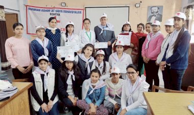 एमकेजेके में वाईआरसी कैम्प संपन्न।