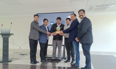 गुजविप्रौवि के दो विद्यार्थियों का कोनिका मिनोल्टा में चयन