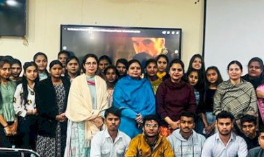 हिंदू कॉलेज के विद्यार्थियों ने देखा -द मर्चेंट ऑफ वेनिस।