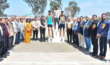 हिंदू कॉलेज के 48वें वार्षिक खेल महोत्सव का समापन, विजेताओं को किया पुरस्कृत।