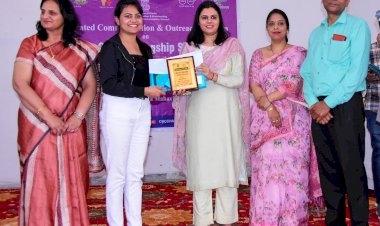 महिलाओं को आगे बढ़ने के लिए निरंतर संघर्ष की है आवश्यकताः श्वेता सुहाग