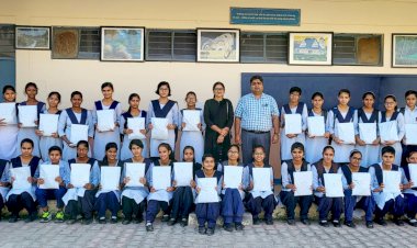 छात्राओं में विज्ञान के प्रति रुचि बढ़ाने के उद्देश्य से विज्ञान ज्योति कार्यक्रम संचालितः उपायुक्त डॉ. यशपाल