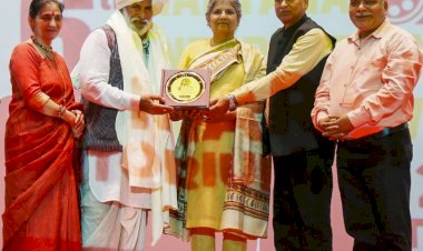 हरियाणवी फोक आइकॉन अवार्ड से सम्मानित हुए प्रतिष्ठित संस्कृति कर्मी रघुविंद्र मलिक