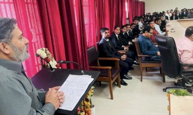 विधि विभाग में दो दिवसीय इंट्रा डिपार्टमेंट मूट कोर्ट प्रतियोगिता शुरू।