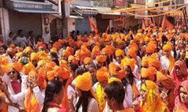 रामनवमी पर भव्य शोभायात्रा का आयोजन, हजारों की संख्या में लोगों की उमड़ी भीड़