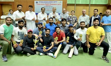 इंटर हास्टल बॉयज खेल प्रतियोगिता संपन्न, चेस में रोहित, बैडमिंटन में सुमित ने मारी बाजी