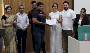 जीजेयू में कोडिंग आधारित टेक-टॉक आयोजित।