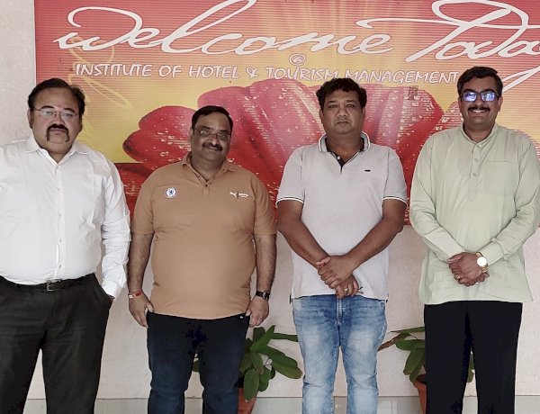 जॉयगांव पिकनिक पार्क की टीम ने आईएचटीएम में विजिट की।