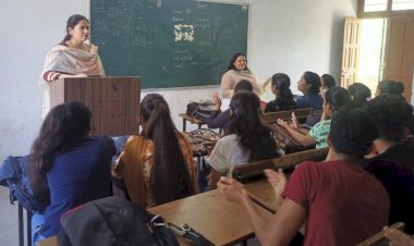 हिंदू कॉलेज में व्याख्यान आयोजित