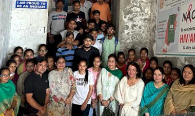 नैको ऐप एवं एड्स टोल फ्री नंबर की जानकारी दी।