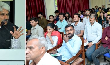 कुलपति प्रो. राजबीर सिंह ने किया पत्रकारिता एवं जनसंचार विभाग के यू-ट्यूब चैनल तथा पॉडकास्ट का लोकार्पण।