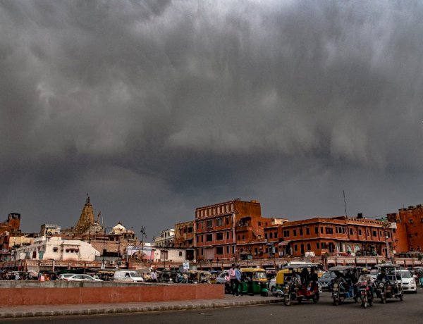 राजस्थान में बारिश का दौर जारी, जयपुर समेत कई जगहों पर गिरे ओले; पानी में बहे कई वाहन