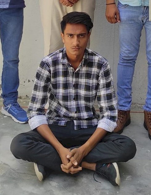 यूट्यूब पर वीडियो को लाइक करने के बदले में पैसे का प्रलोभन देकर ठगी करने की वारदात में शामिल आरोपी गिरफ्तार।